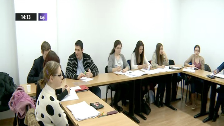 Tinerii ieseni invata coreeana Imagine