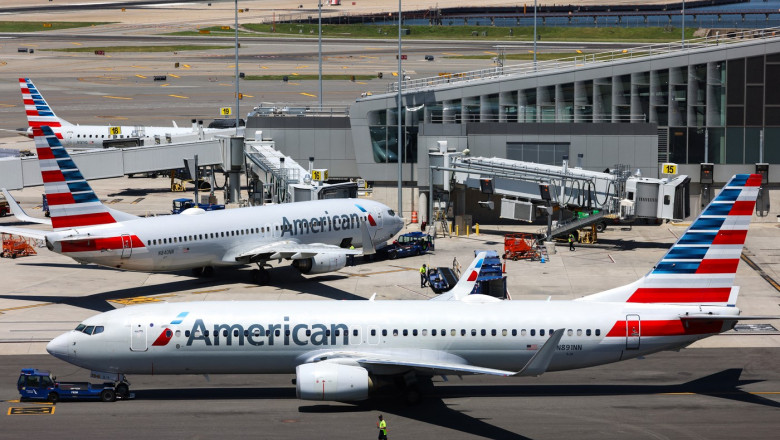 Toata flota American Airlines a fost consemnata la sol in Ajunul Craciunului pentru cateva zeci de minute. Care a fost cauza Imagine