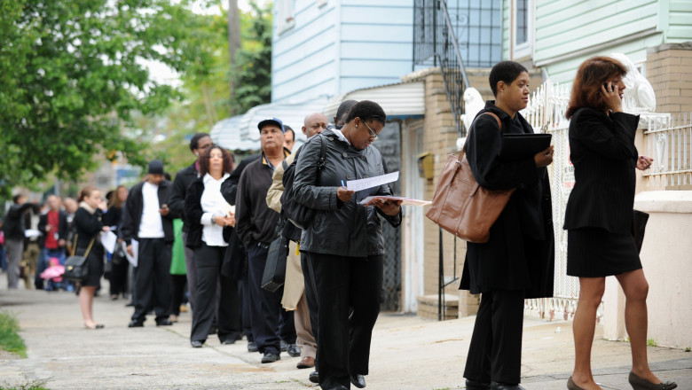 Toate Agentiile pentru Ocuparea Fortei de Munca din Bucuresti au sistemul informatic blocat Imagine