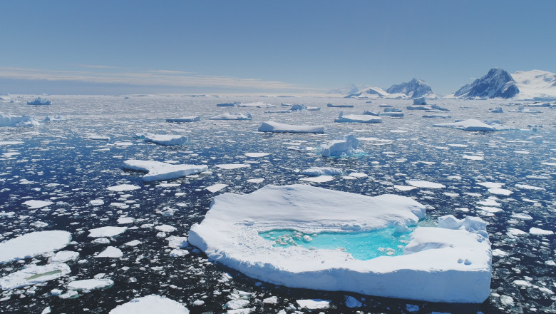 Topirea ghetii din Antarctica duce la cresterea furtunilor in regiunile oceanice sudice, cu efecte posibile asupra climatului global Imagine