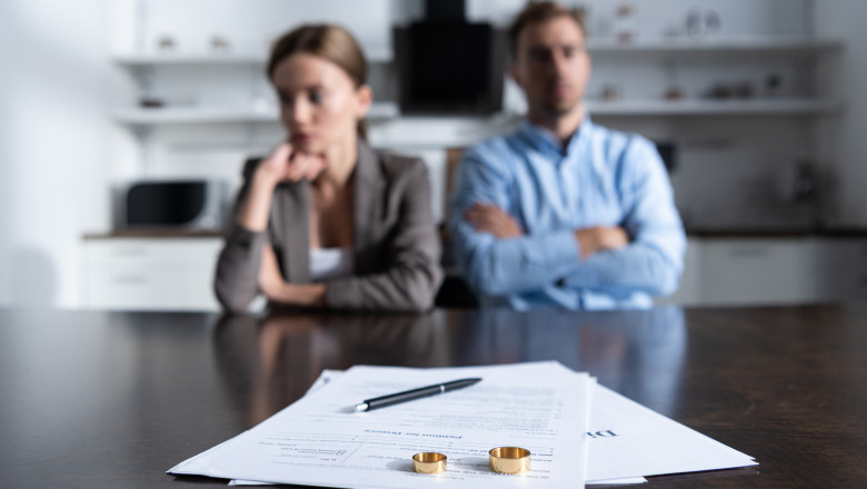 Tot mai multi romani divorteaza. Care sunt principalele cauze pentru care cuplurile din tara noastra se destrama Imagine