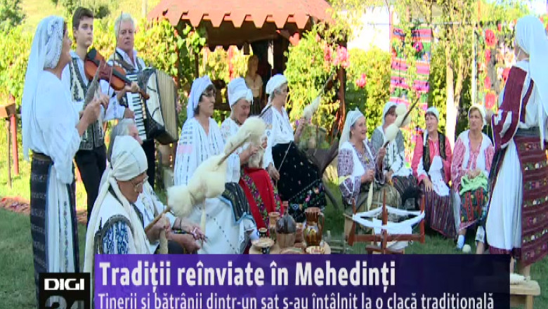 Traditii reinviate in Mehedinti. Tinerii si batranii dintr-un sat s-au intalnit la o claca traditionala   Imagine