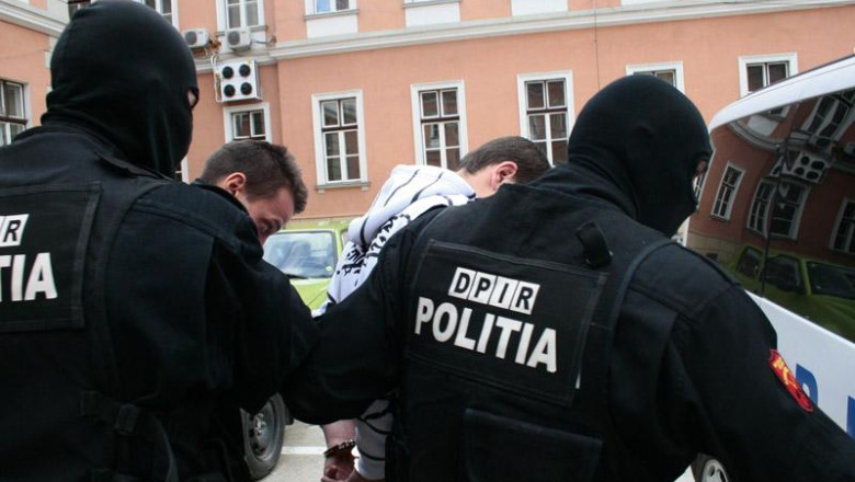 Trafic de masini cu stampila Primariei Slobozia. Interlopul Viorel Daniel Dutu a fost retinut Imagine