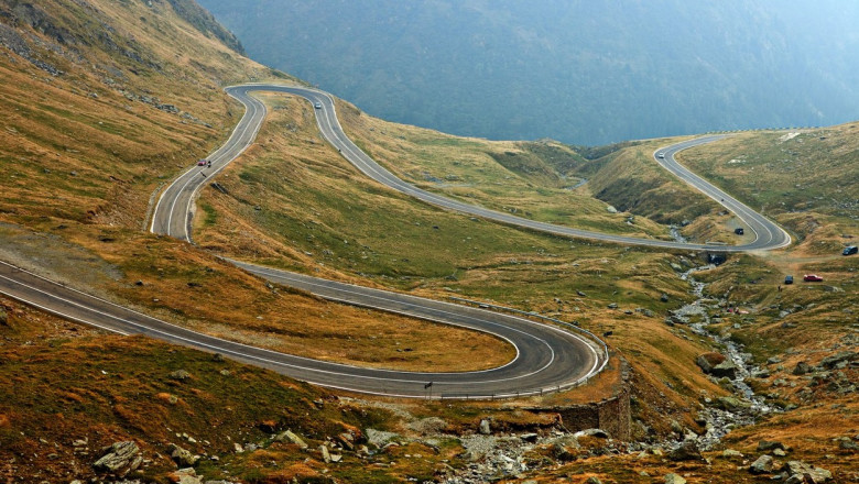 Trafic oprit pe Transfagarasan, la Arefu. In zona are loc o competitie sportiva. Cand va fi reluata circulatia Imagine