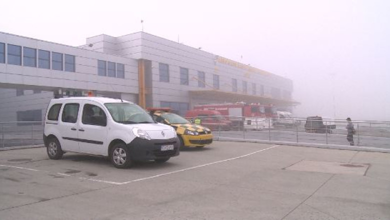 Traficul aerian, perturbat de ceata Imagine