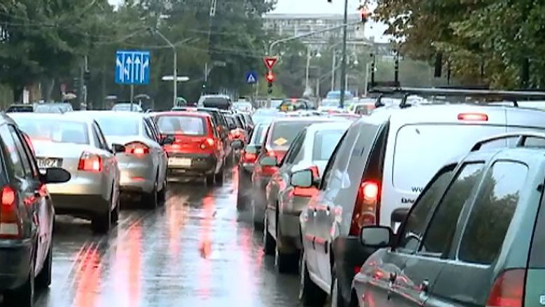 Traficul matinal, cosmarul soferilor din capitala Banatului Imagine