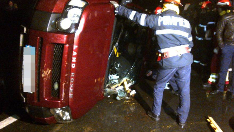 Tragedie la Cernavoda. Cinci persoane, intre care doi copii, au murit dupa ce au cazut cu masina intr-un canal Imagine