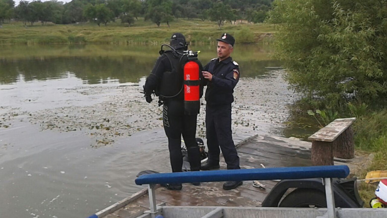 Tragedie la pescuit. Un barbat s-a inecat, iar un altul este dat disparut. Scafandrii il cauta Imagine
