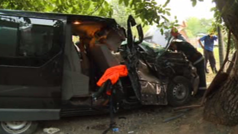 Tragedie pe o sosea din Bacau. Un sofer a pierdut controlul masinii si a lovit trei copii Imagine