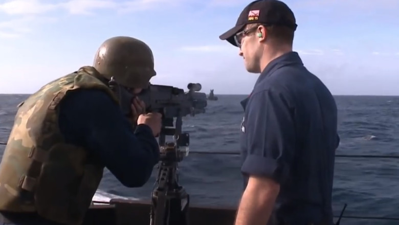 Trageri pe mare. Militarii romani si americani au inceput exercitiile in larg Imagine