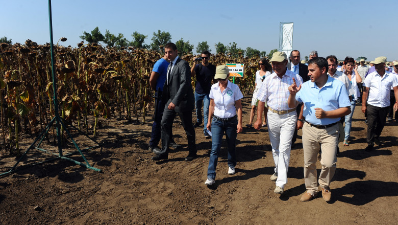 Traian Basescu: Imi pare rau pentru cele 127 de familii din Nana Imagine