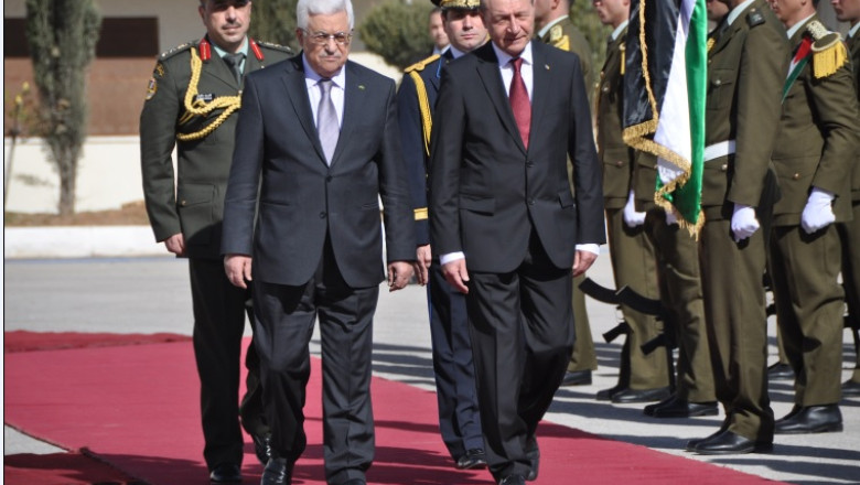 Traian Basescu: Romania va continua sa ofere burse pentru studentii palestinieni Imagine