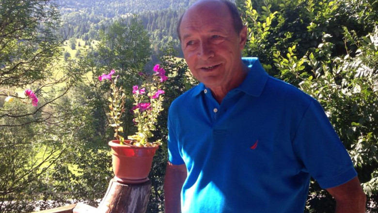 Traian Basescu va participa la Universitatea de Vara de la Izvoru Muresului Imagine