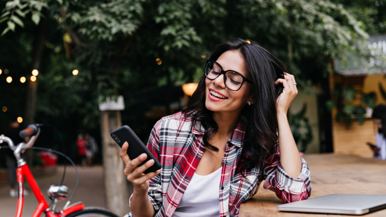 Transforma cheltuielile in economii cu Pluxee Cashback – aplicatia care iti creste puterea de cumparare prin shopping inteligent Imagine