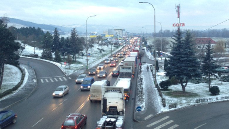 Transportatori: Greva continua, cu toate ca introducerea accizei pe motorina a fost amanata Imagine
