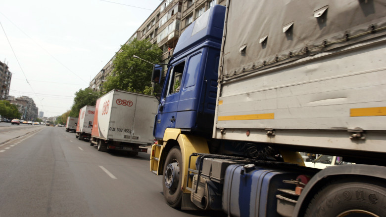 Transportatorii rutieri au renuntat la protestul anuntat pentru joi Imagine