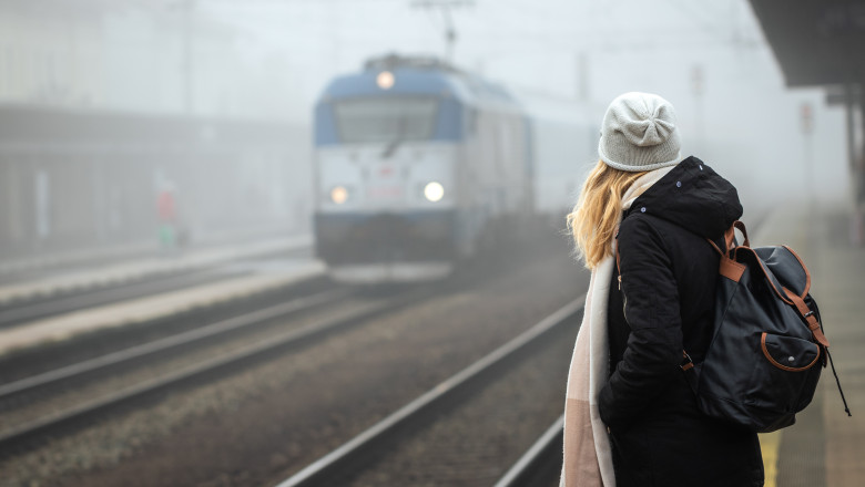 Trecerea la ora de iarna 2025 in transportul feroviar: Cum vor circula trenurile de noapte in acest weekend Imagine