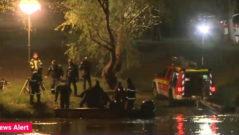 Trei familii s-au rasturnat cu barca pe raul Mures: Un copil mort, 4 persoane disparute. Conducatorul barcii era baut si a fost retinut Imagine