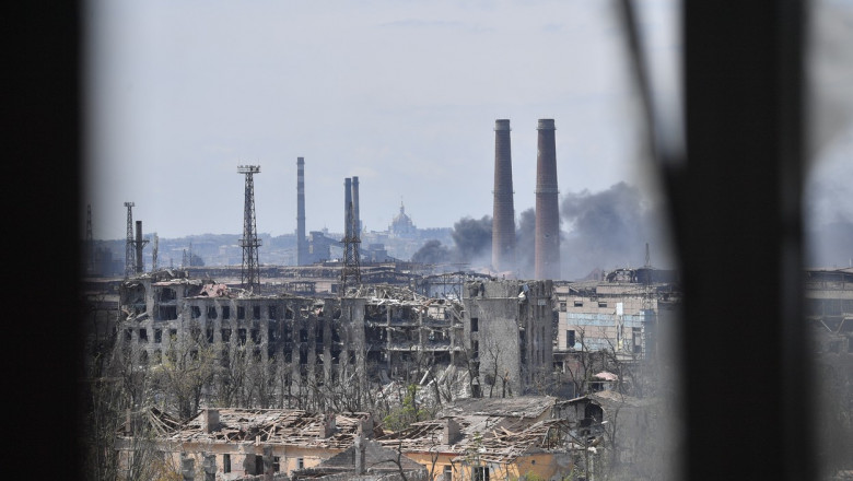 Trei fosti presedinti ucraineni cer ajutorul comunitatii internationale pentru evacuarea ultimilor aparatori de la Azovstal Imagine