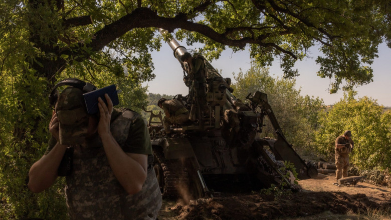 Trei jurnalisti, printre care si un roman, anchetati de FSB dupa ce au trecut ilegal frontiera din Ucraina in Kursk Imagine