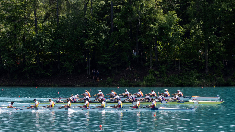 Trei medalii de aur si trei de bronz pentru sportivii romani la Campionatele Mondiale de canotaj pentru juniori de la Paris Imagine