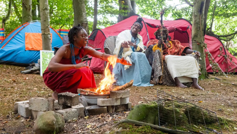 Trei oameni s-au autoproclamat trib african si si-au instalat „Regatul Kubala” in Scotia. Povestea lor a ajuns virala pe TikTok Imagine