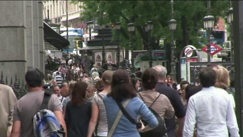 Trei sferturi dintre emigrantii romani muncesc in Italia si Spania Imagine