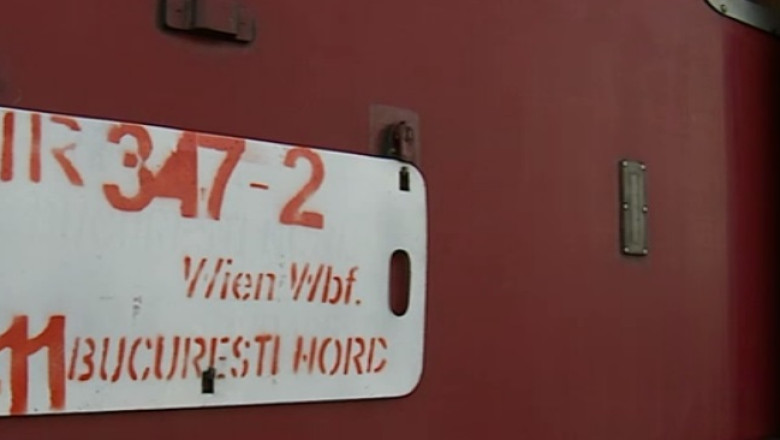 Trei trenuri internationale opresc in Gara Fagaras, dar nimeni nu poate urca. Nu exista bilete Imagine