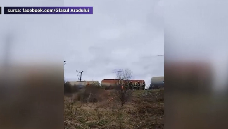 Tren deraiat la Arad. Doua vagoane cu motorina s-au rasturnat, alte doua au sarit de pe sine Imagine