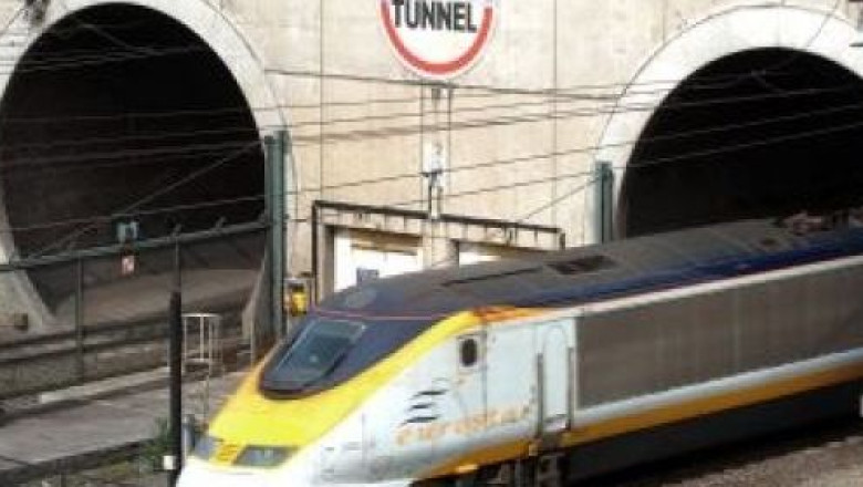 Tren Eurostar, blocat timp de trei ore, aproape de Lille, dupa ce a lovit un cerb Imagine