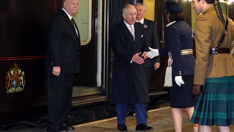 Trenul regal britanic, retras din cauza costurilor mari de intretinere. Regele Charles al III-lea va folosi elicopterul Imagine