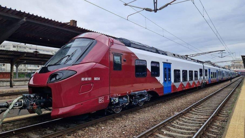 Trenurile intarzie si cand nu circula. Grindeanu, despre situatia penalitatilor pentru livrarea cu intarziere a trenurilor Alstom Imagine