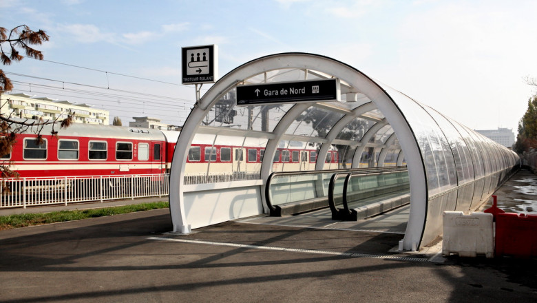 Trotuarul rulant dintre Gara Basarab si Gara de Nord, functional dupa un an Imagine