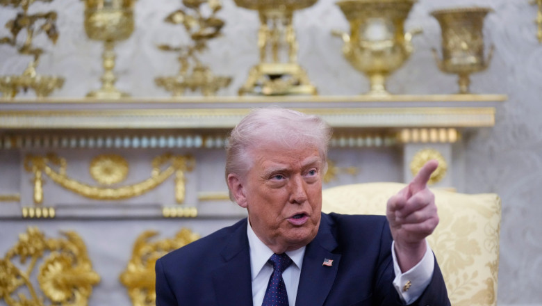 Trump a numit un oficial al agentiei federale pentru locuinte in functia de sef al serviciilor de informatii Imagine