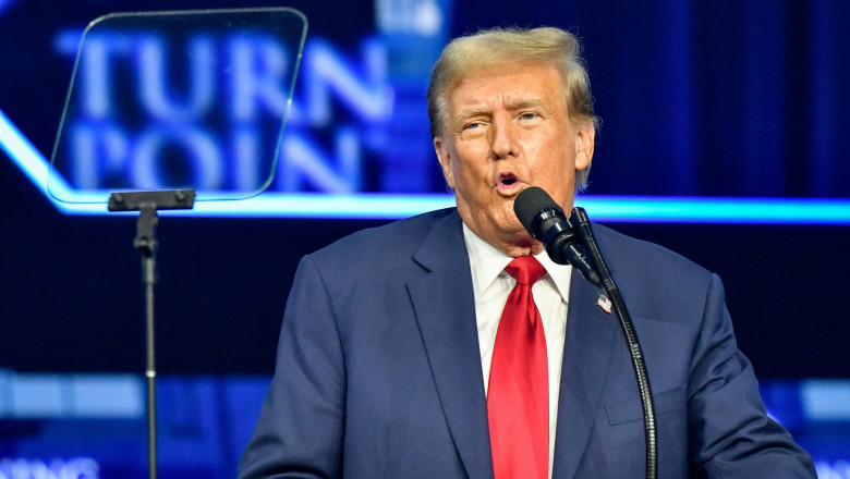 Trump ameninta ca va opri ajutorul acordat de SUA Ucrainei daca va fi reales presedinte Imagine