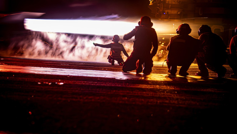 Trump ia in calcul „la modul serios” atacarea Iranului de catre SUA. Un portavion american a fost deja trimis in regiune Imagine