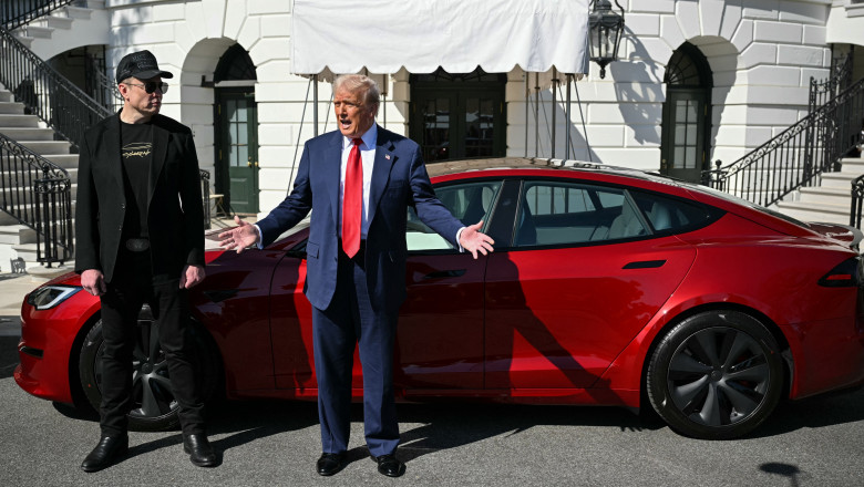 Trump vrea sa scape de masina Tesla pe care si-a cumparat-o de la Musk, „omul care si-a pierdut mintile” Imagine