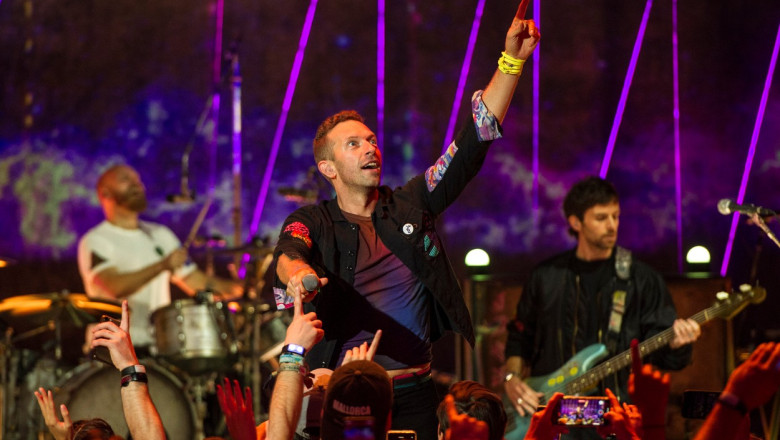 Trupa Coldplay a postat o poza de pe Lipscani inaintea concertului de pe Arena Nationala Imagine