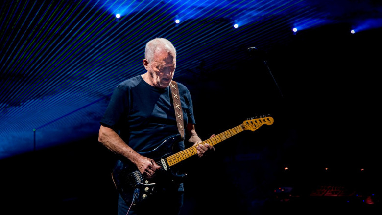Trupa Pink Floyd doneaza peste 600.000 de dolari pentru Ucraina. Banii reprezinta incasarile pentru piesa "Hey Hey Rise Up" Imagine