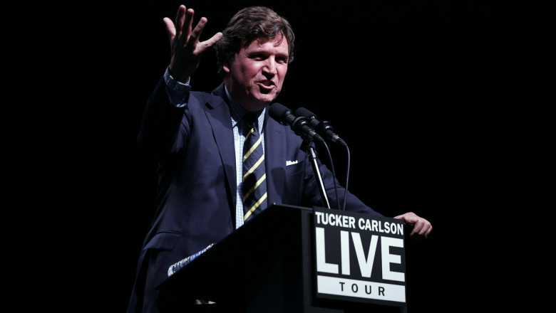 Tucker Carlson, „trompeta” lui Trump, sustine ca a fost „mutilat fizic” de un demon care i-a lasat „urme de gheare” Imagine