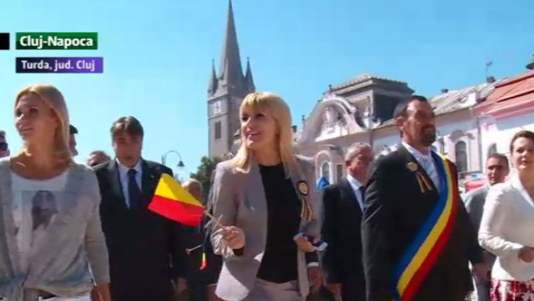 Tur de forta al Elenei Udrea la Turda Imagine