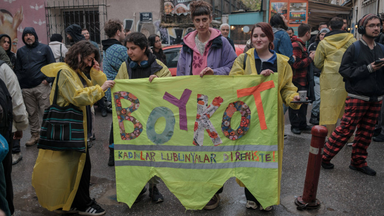 Turcia: 11 persoane retinute pentru apeluri la boicot, dupa arestarea primarului din Istanbul Imagine
