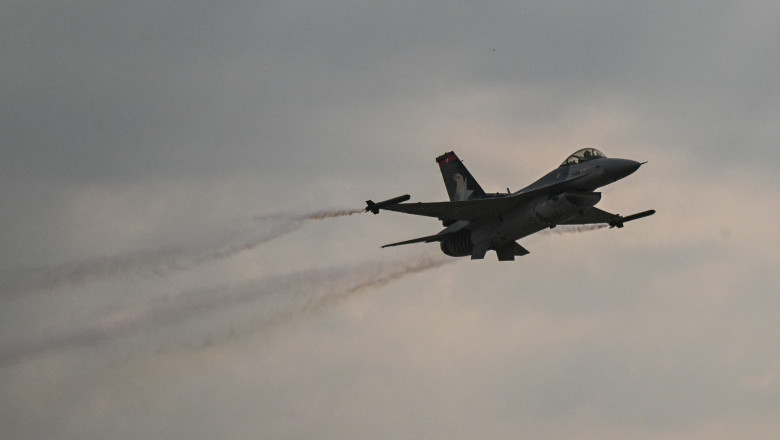 Turcia a lansat atacuri aeriene asupra PKK in nordul Irakului, dupa atentatul sinucigas de la Ankara Imagine