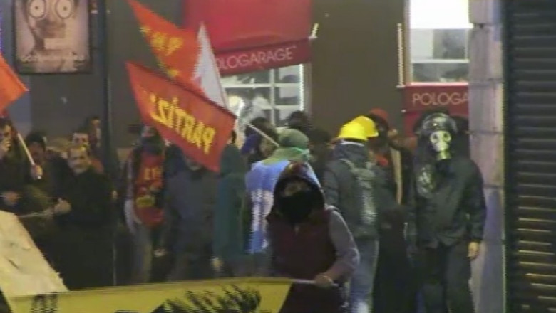 TURCIA. Miting de sustinere a lui R. Erdogan, dupa o noapte de proteste violente Imagine