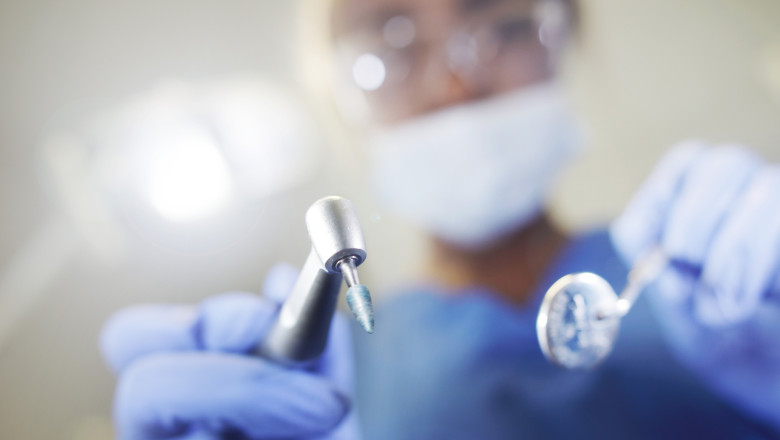 Turismul medical. Romanii din diaspora, la stomatolog tot in tara: „In Italia ar costa cam de trei ori mai mult” Imagine