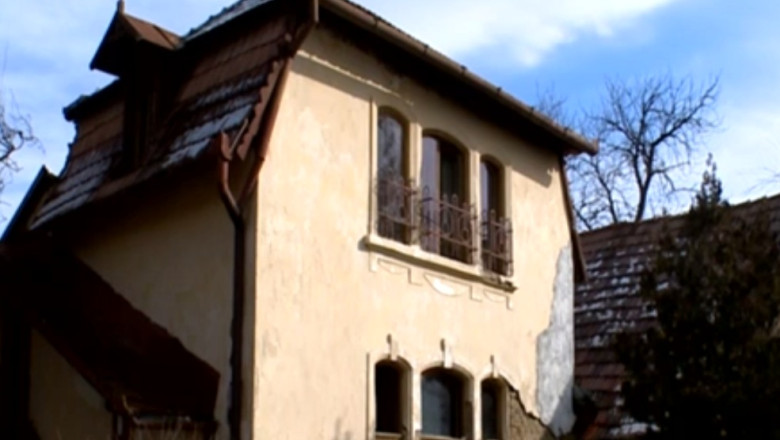 TURIST ACASA. Casa lui Iuliu Maniu din Badacin, o ruina Imagine