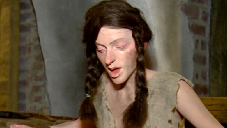 TURIST ACASA. Castelul Corvinilor, a doua cea mai inspaimantatoare cladire din lume Imagine