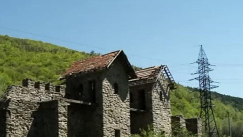 TURIST ACASA. Castrul Arutela, cea mai importanta fortificatie din jurul Masivului Cozia Imagine