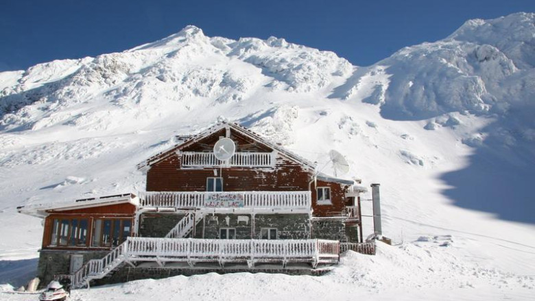 TURIST ACASA. Istoria cabanei de la Balea Lac Imagine