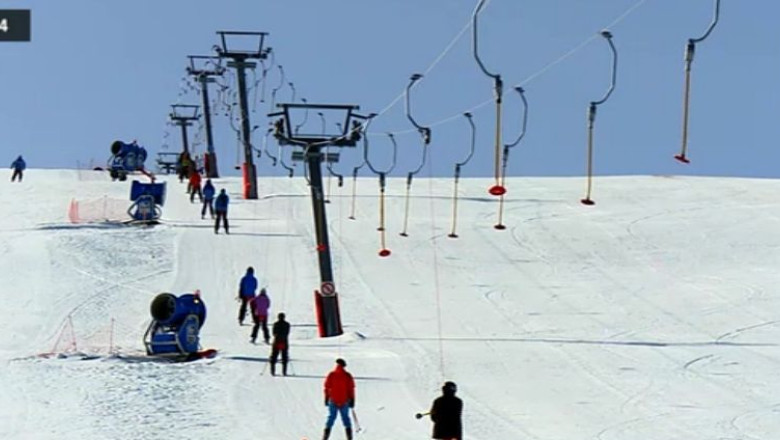 TURIST ACASA. „Mica Elvetie” a Olteniei Imagine